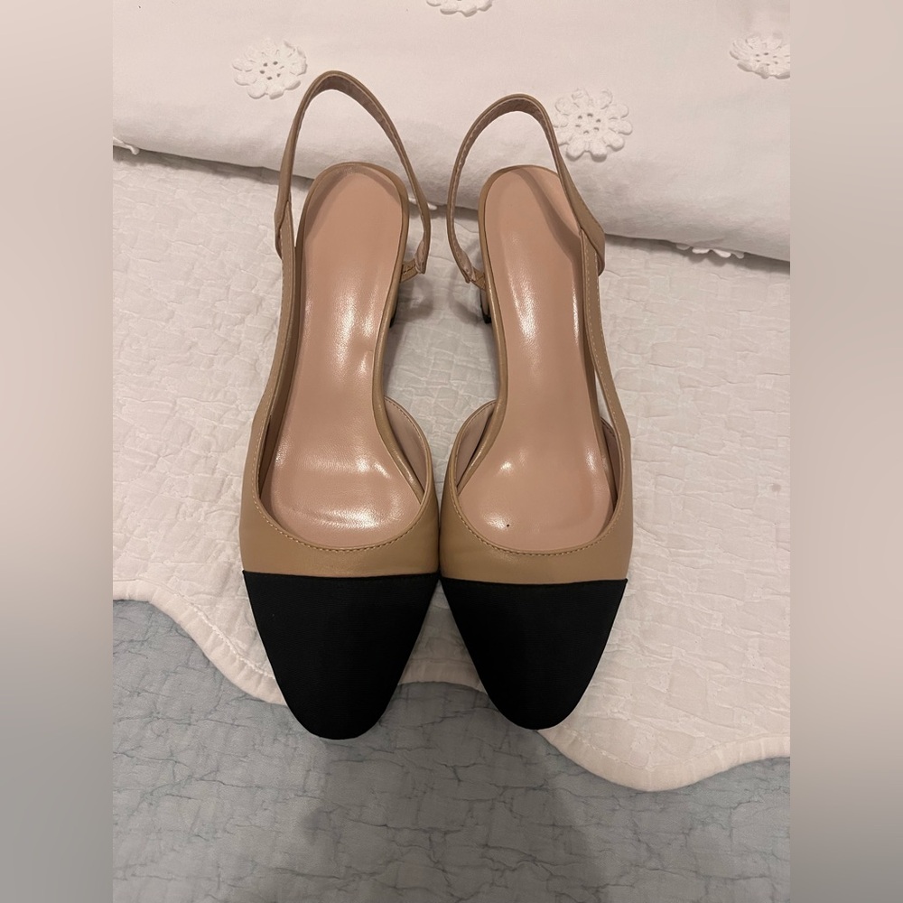 Amazon Two-Tone Slingback Mules in Black and Tan